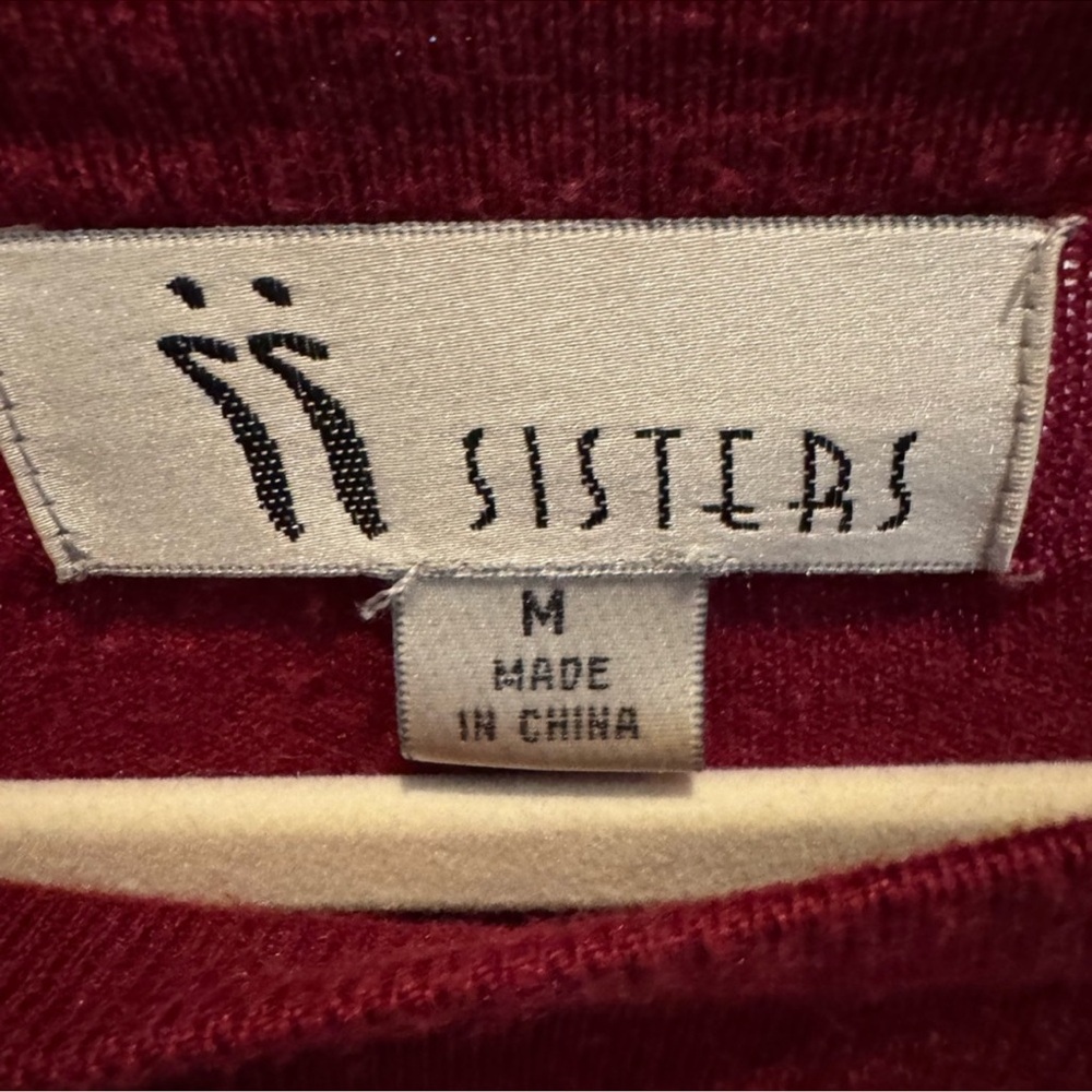 Elegant Burgundy Crew Neck Sweater - Picture 7 of 7